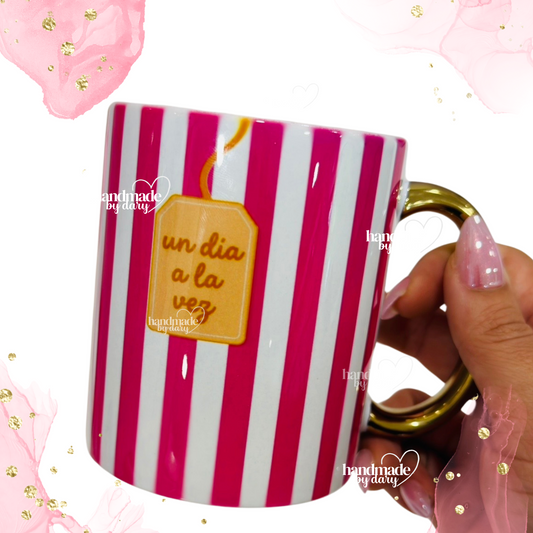 Taza Un día a la vez ✨🪽